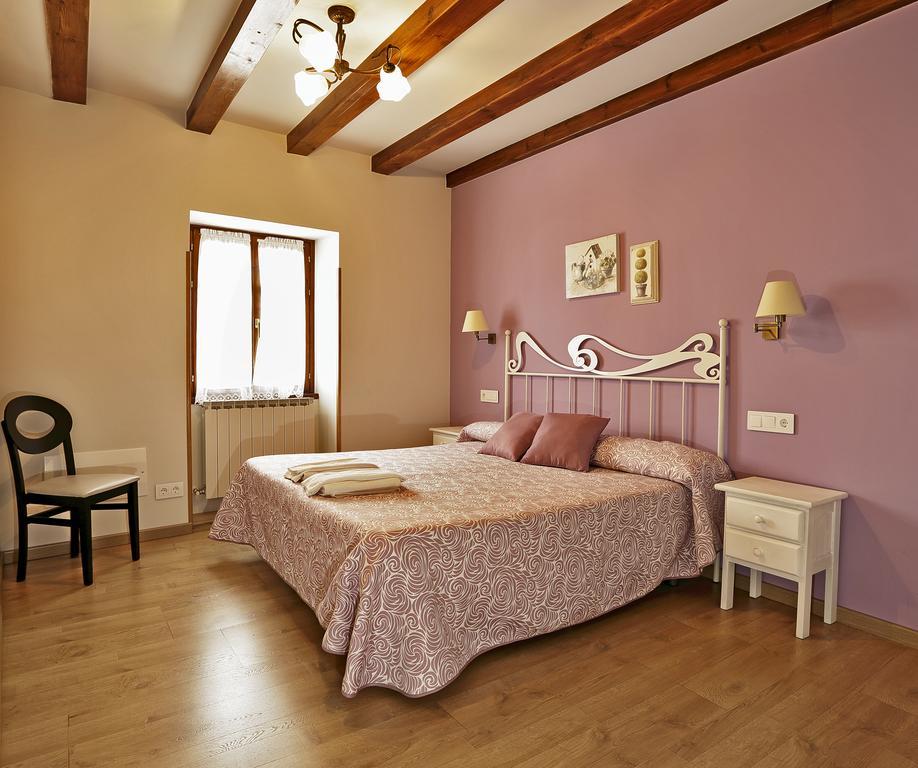 Hostal Orialde Ochagavía Extérieur photo