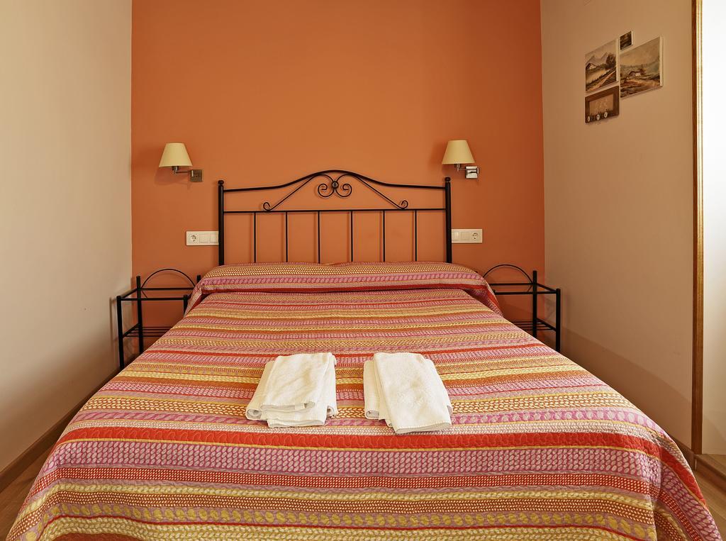Hostal Orialde Ochagavía Extérieur photo